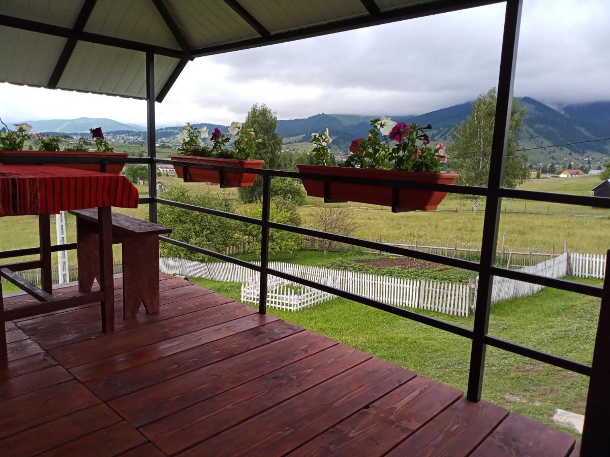 Casa Bucovina Dorna Candrenilor Ascutitele Kültér fotó