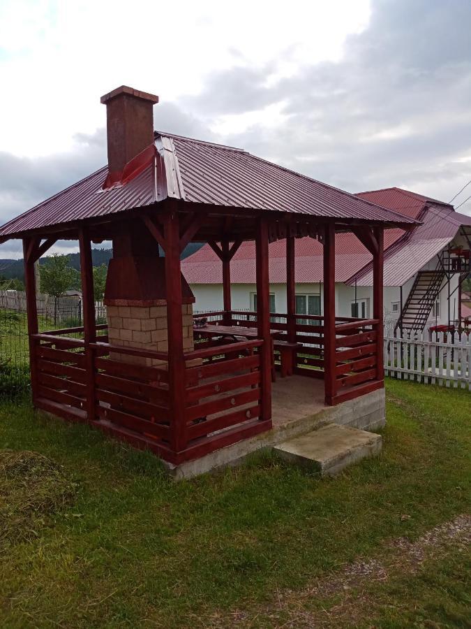 Casa Bucovina Dorna Candrenilor Ascutitele Kültér fotó